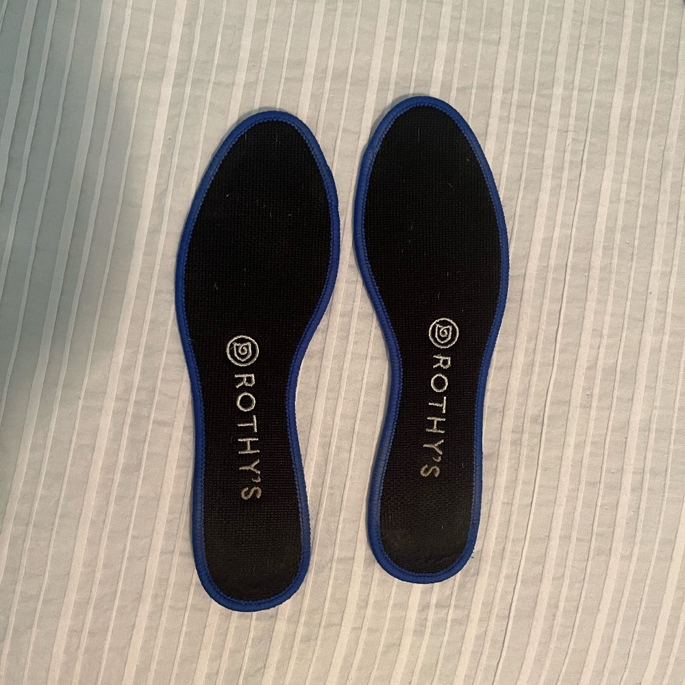 Round Toe size 7 Rothy’s - Picture 5 of 6